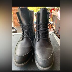Men’s Timberland hiking boots - new with tags -no box
